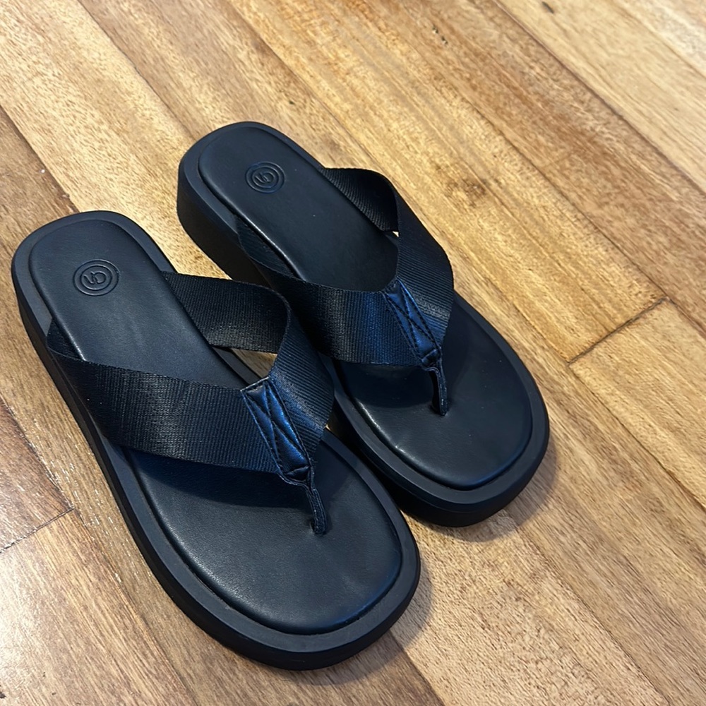 Urban outfitters flip flops